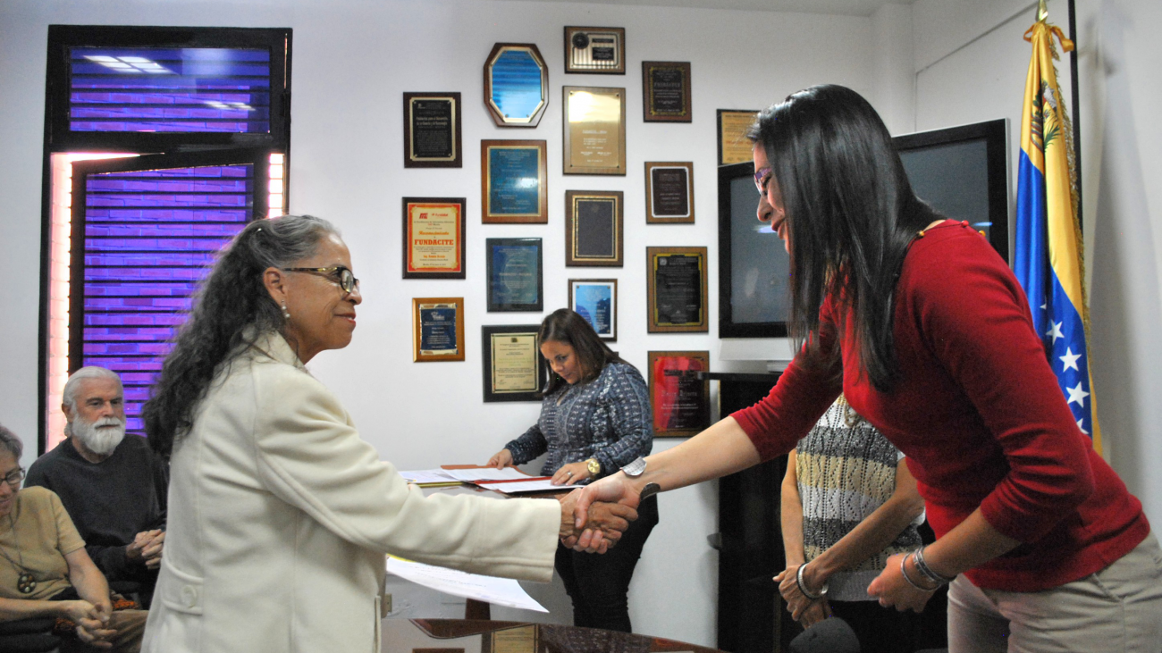 Premiodivulgacion-Teresa-Omana