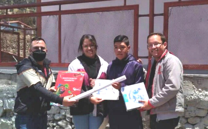 Entrega del premio Reto Estudiantil de Ciencias NAturales